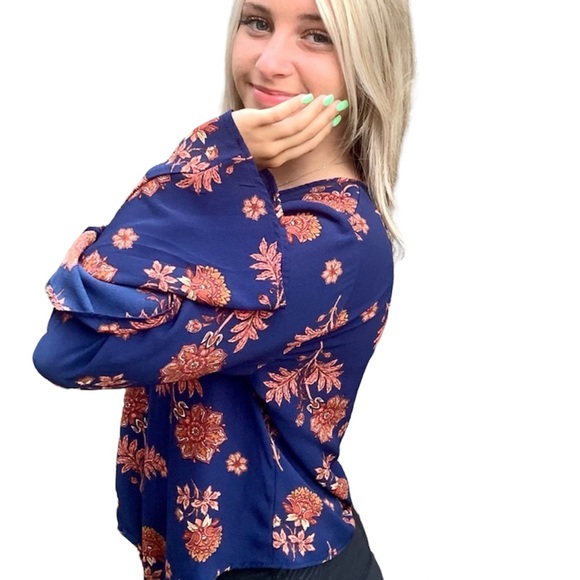 Self Esteem Tie Front Bell Sleeves Floral Top M - Picture 2 of 15